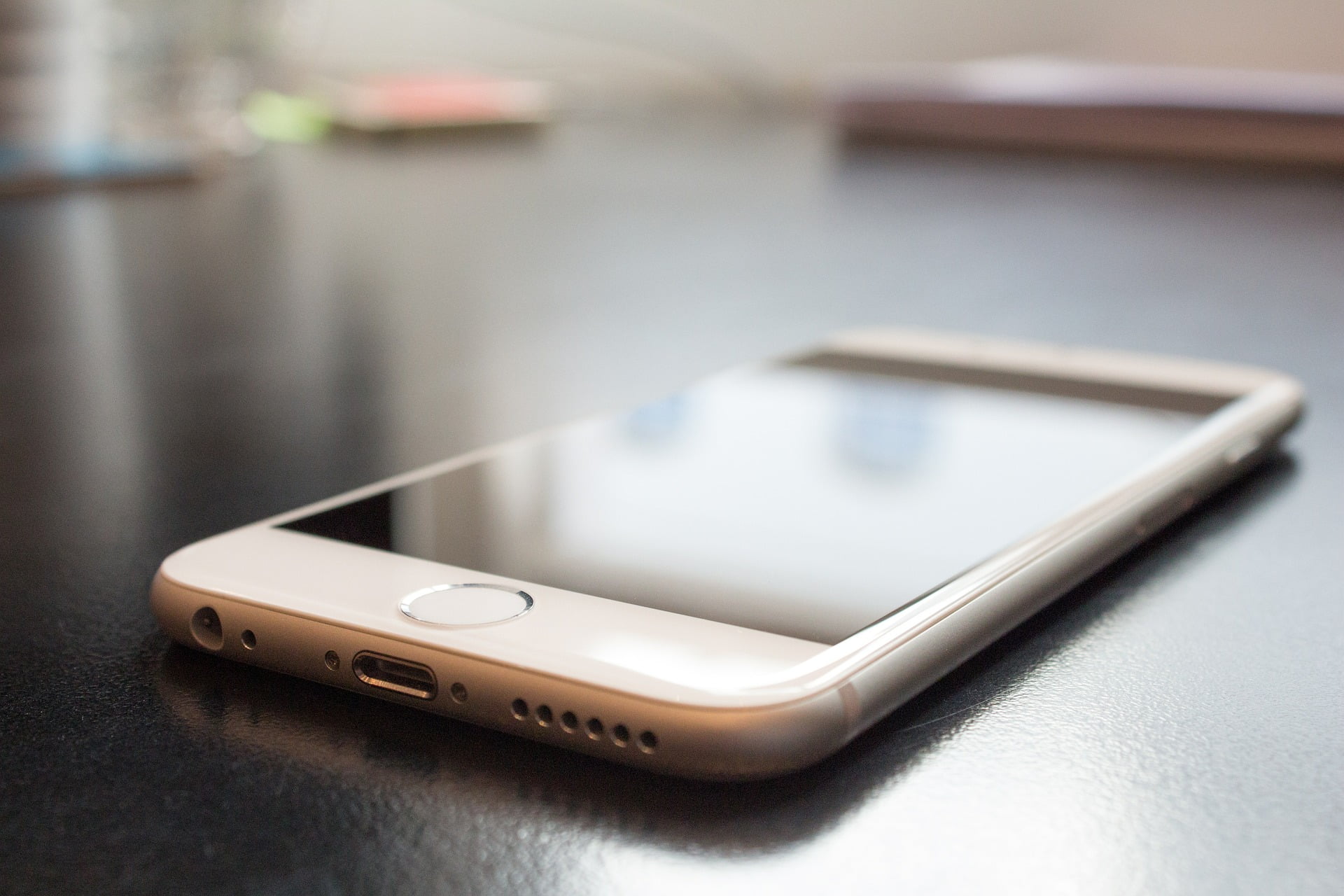 Como consertar cabo de iPhone no lugar certo - iHelpU